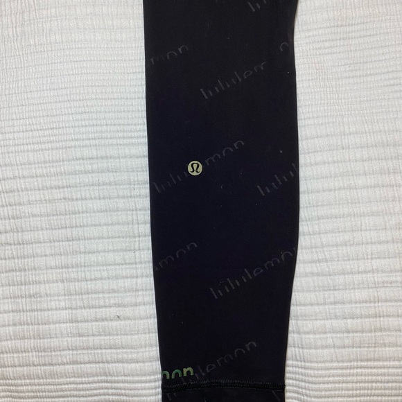 Lululemon Wunder Train High-Rise Tight 25” Luxtreme Logo Print Black Size 6 RARE - Picture 3 of 5
